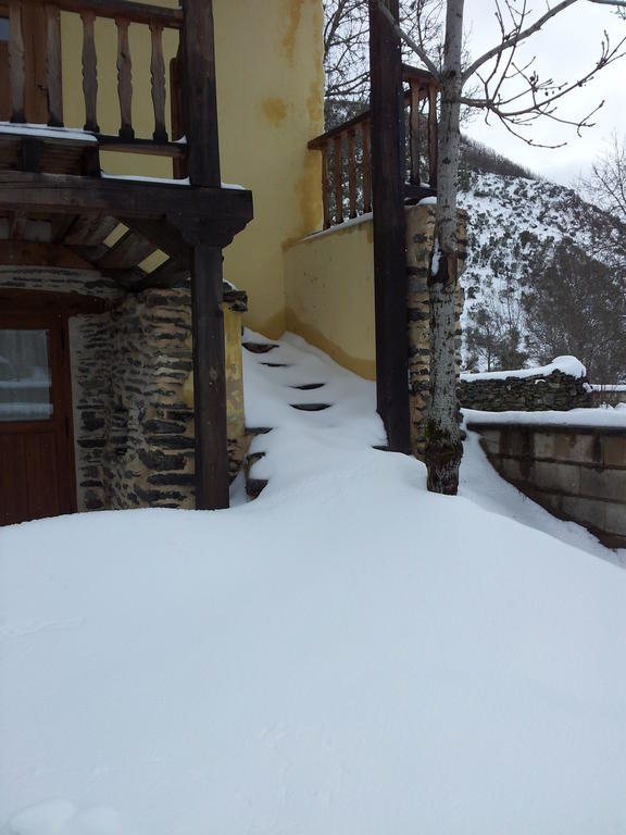 Casa Rural El Llao Y Los Fresnos - El Urogallo Murias de Paredes エクステリア 写真
